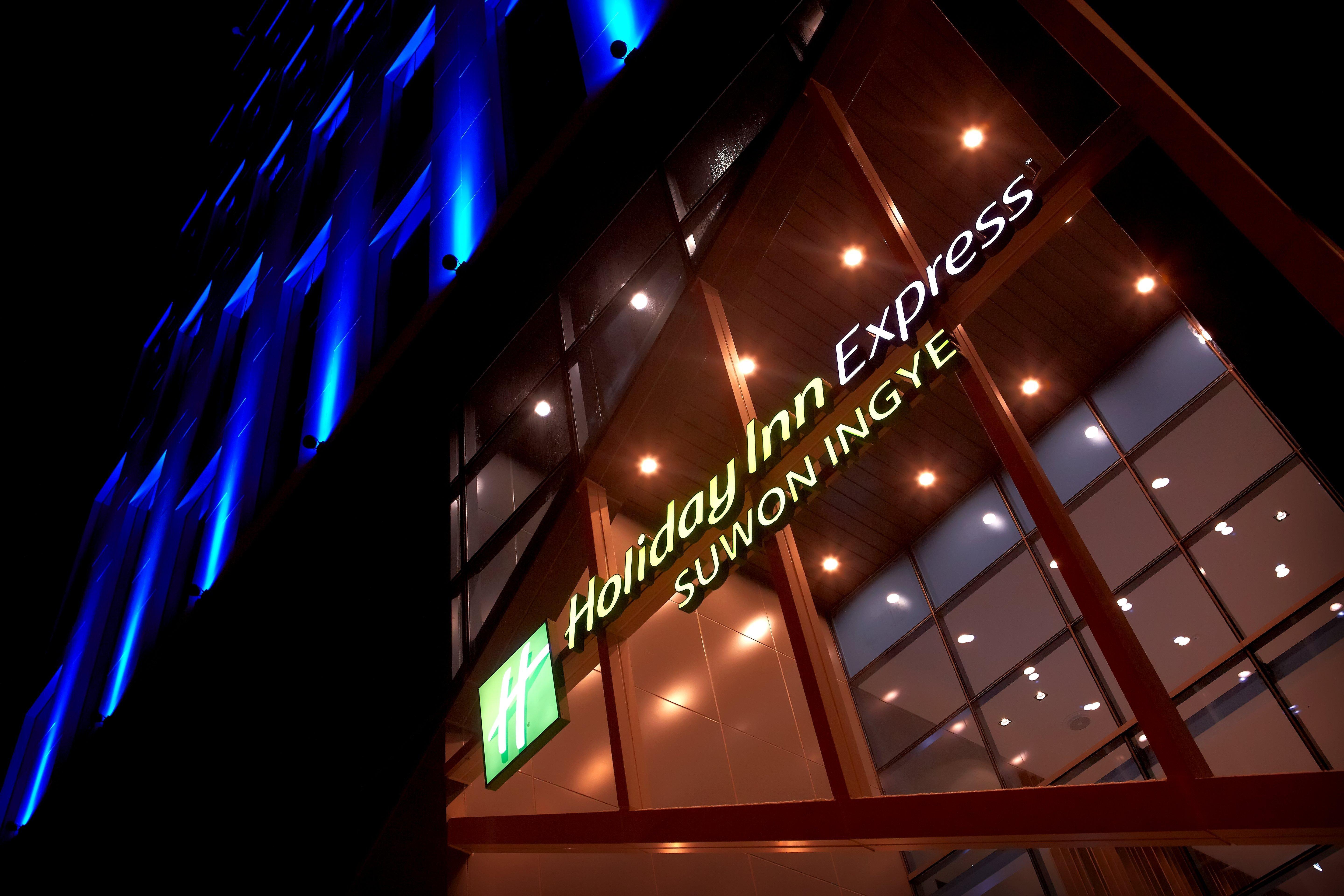 Holiday Inn Express Suwon Ingye, An Ihg Hotel Exterior photo