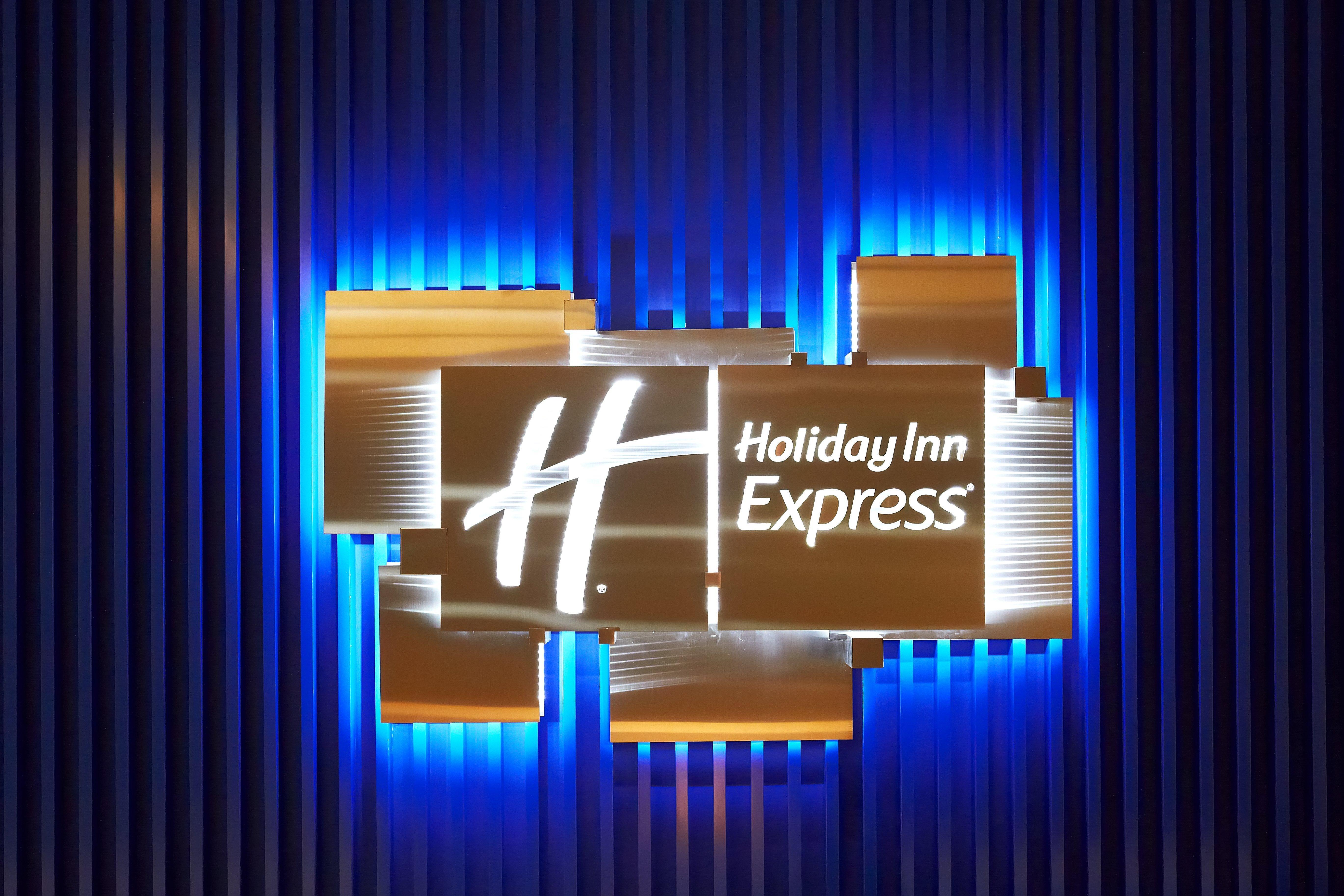 Holiday Inn Express Suwon Ingye, An Ihg Hotel Exterior photo